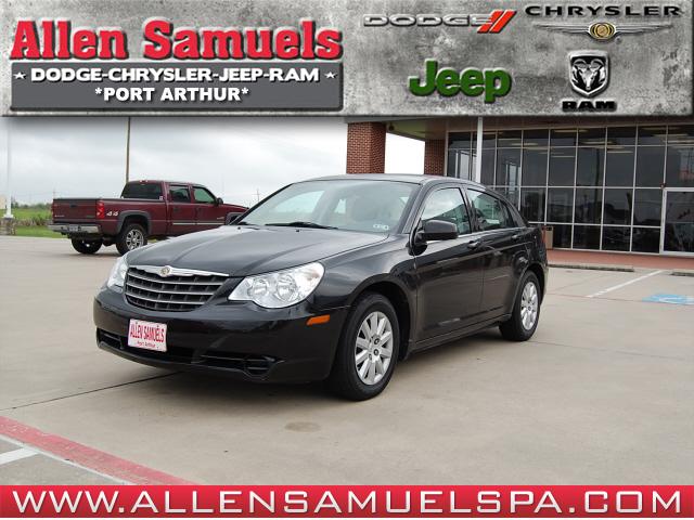 Photo of 2010 Chrysler Sebring