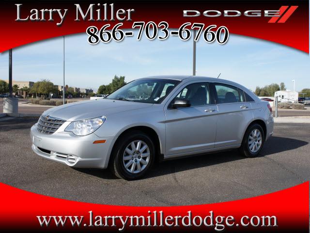Photo of 2010 Chrysler Sebring