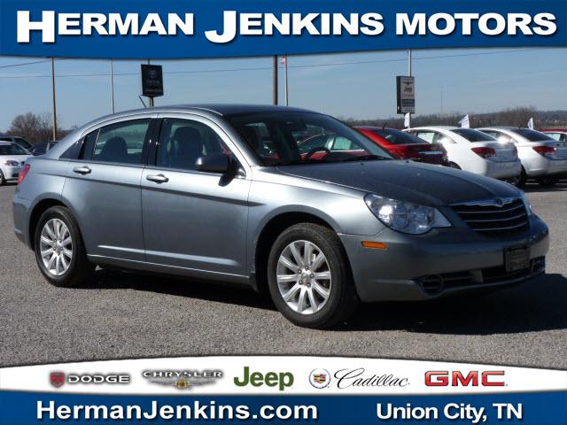 Photo of 2010 Chrysler Sebring