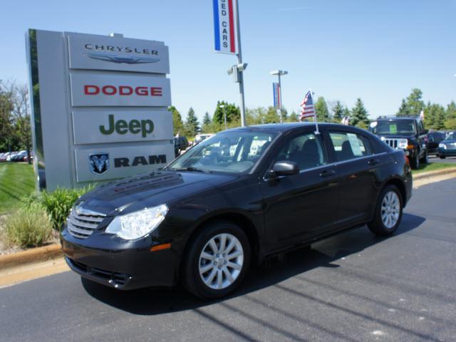 Photo of 2010 Chrysler Sebring