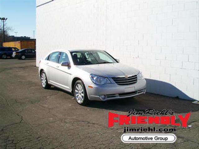 Photo of 2010 Chrysler Sebring