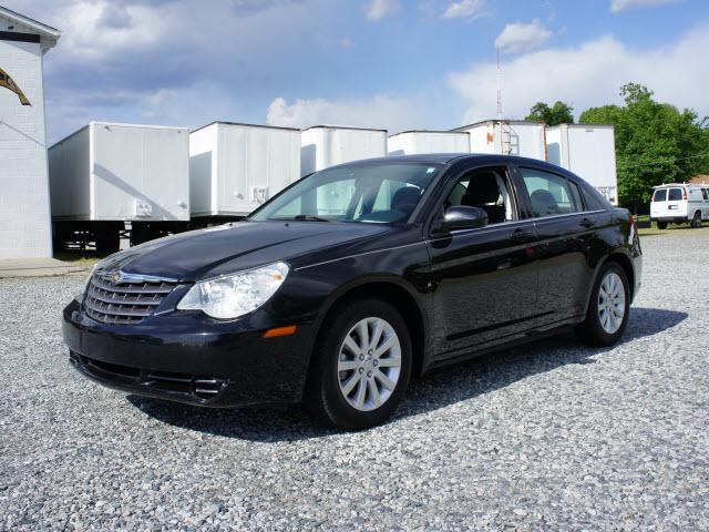Photo of 2010 Chrysler Sebring