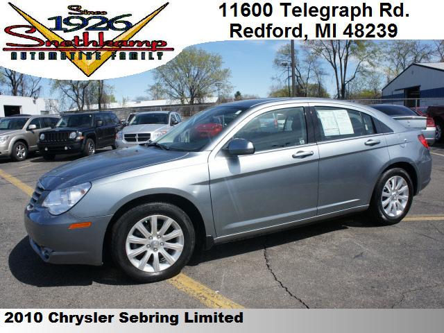 Photo of 2010 Chrysler Sebring