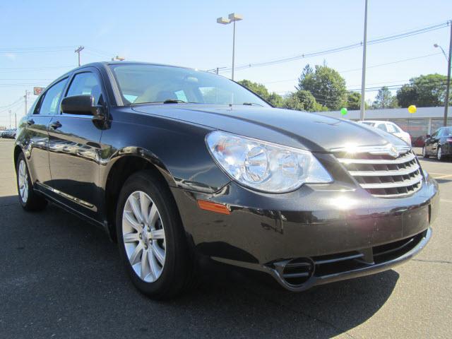 Photo of 2010 Chrysler Sebring