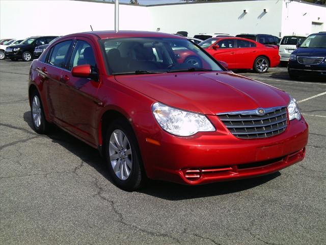 Photo of 2010 Chrysler Sebring