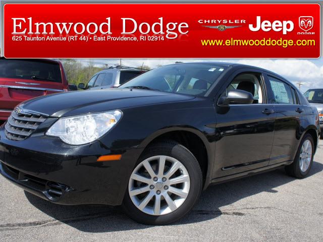 Photo of 2010 Chrysler Sebring