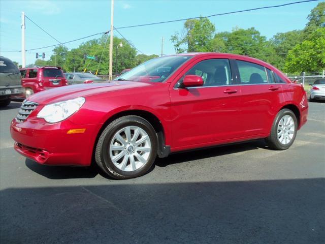 Photo of 2010 Chrysler Sebring