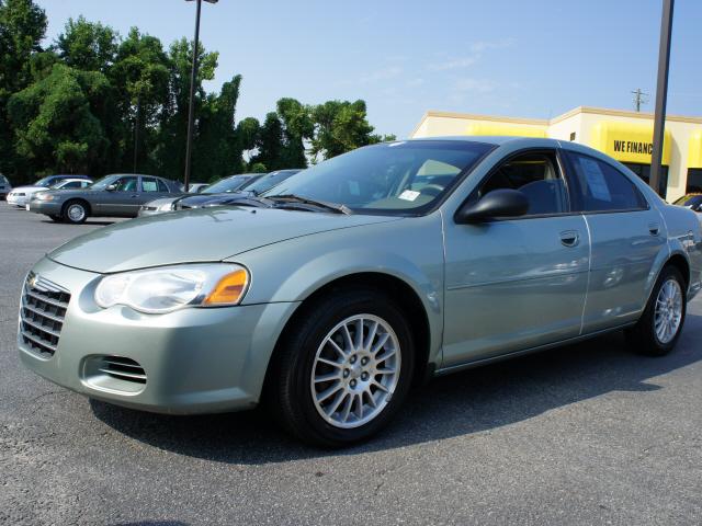 Photo of 2005 Chrysler Sebring