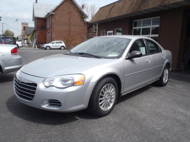 Photo of 2005 Chrysler Sebring