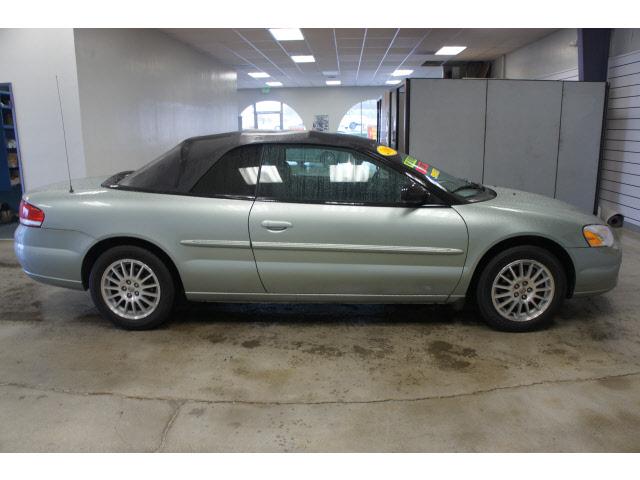 Photo of 2006 Chrysler Sebring