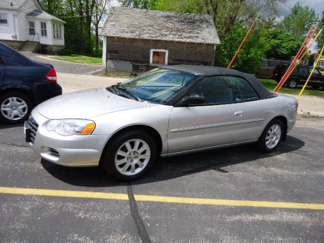 Photo of 2005 Chrysler Sebring