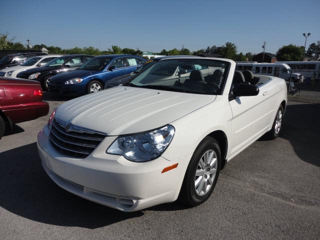 Photo of 2008 Chrysler Sebring
