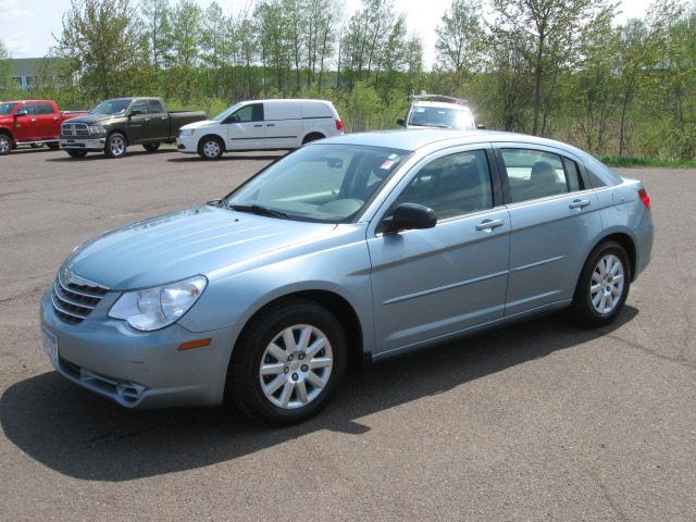 Photo of 2009 Chrysler Sebring