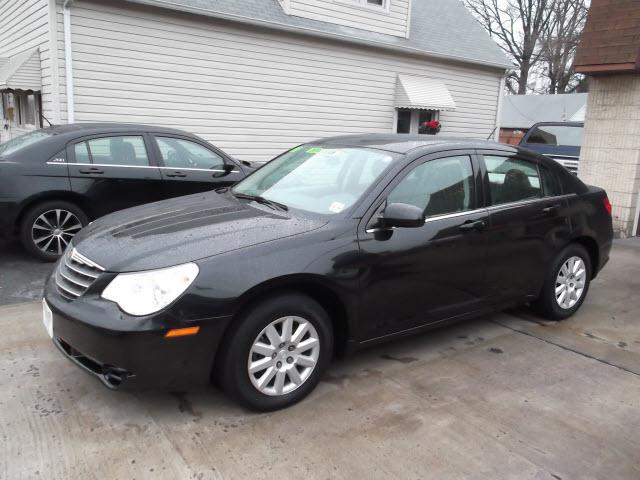 Photo of 2008 Chrysler Sebring