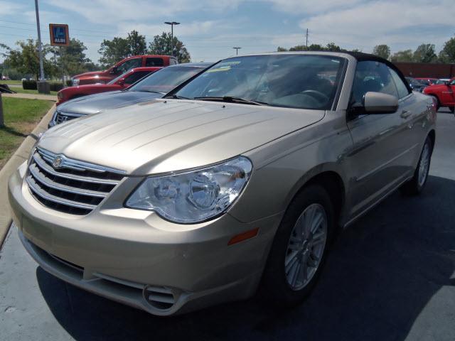 Photo of 2009 Chrysler Sebring