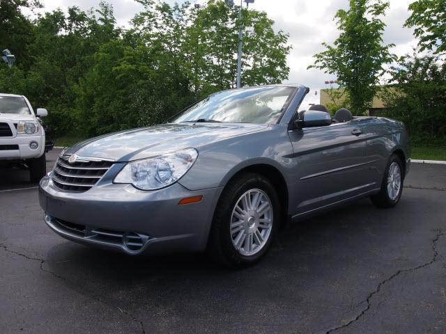Photo of 2008 Chrysler Sebring