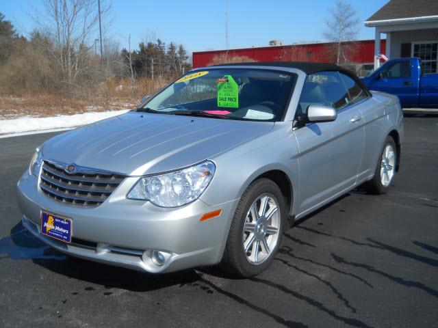 Photo of 2008 Chrysler Sebring