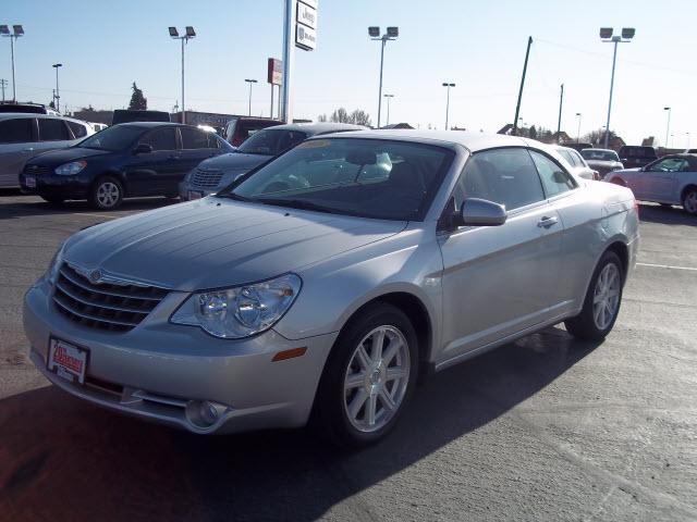 Photo of 2008 Chrysler Sebring