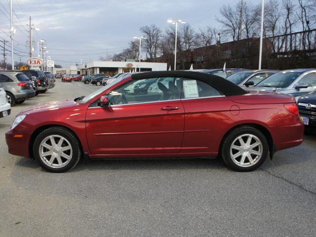 Photo of 2008 Chrysler Sebring