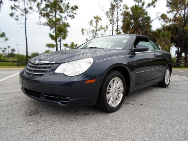 Photo of 2008 Chrysler Sebring