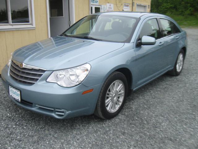 Photo of 2009 Chrysler Sebring