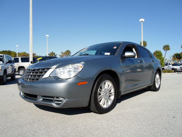 Photo of 2009 Chrysler Sebring