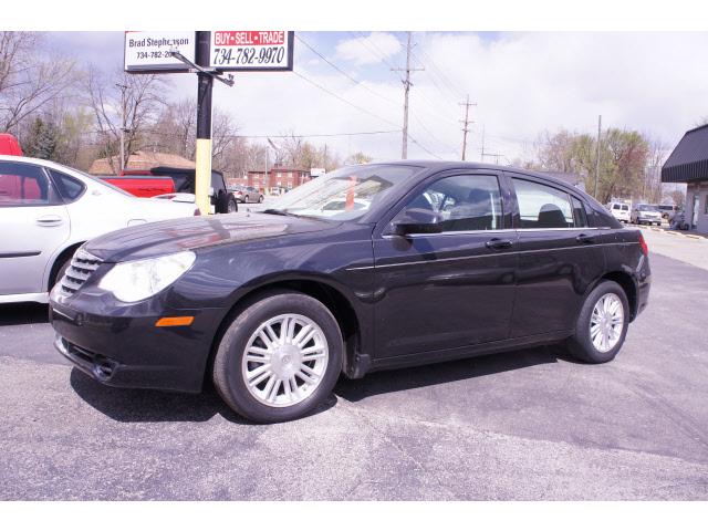 Photo of 2008 Chrysler Sebring