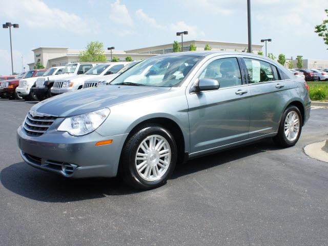 Photo of 2008 Chrysler Sebring