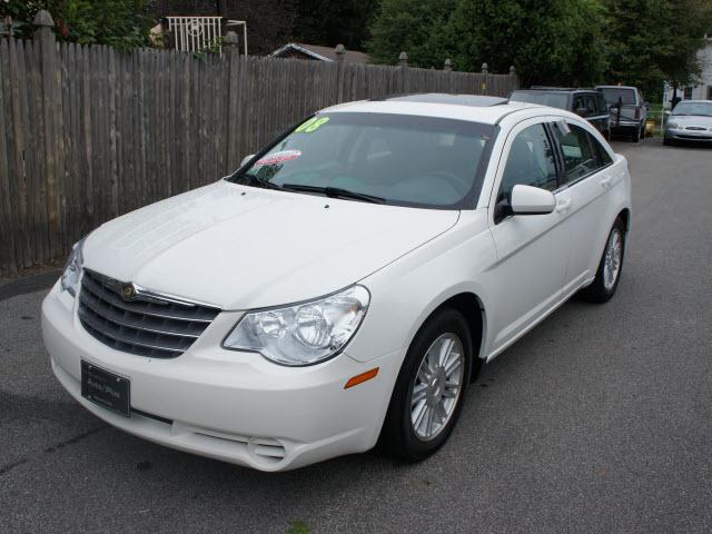 Photo of 2008 Chrysler Sebring