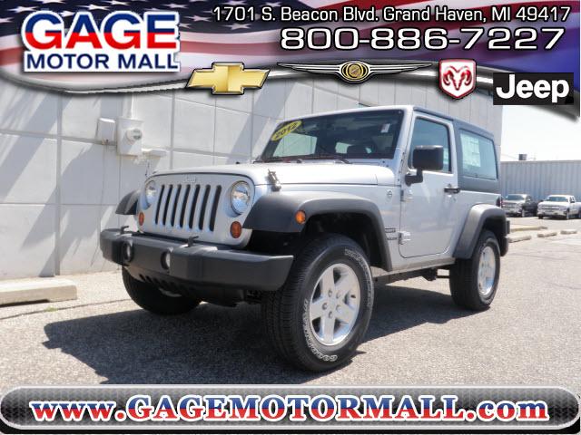 Photo of 2012 Jeep Wrangler