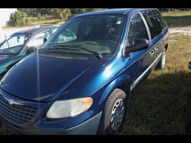 Photo of 2002 Chrysler Voyager