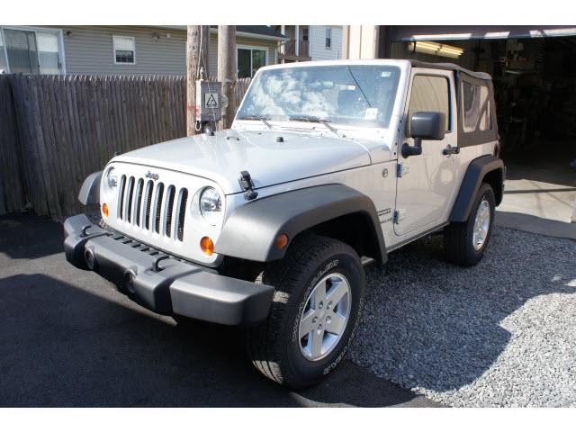 Photo of 2012 Jeep Wrangler