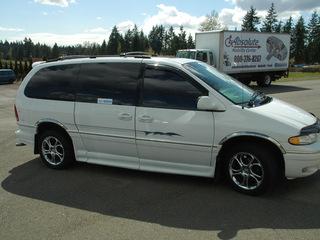 Photo of 1997 Chrysler Town & Country