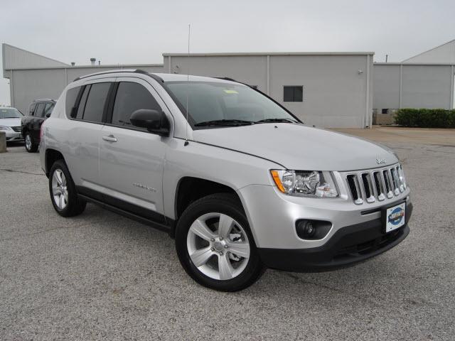 Photo of 2012 Jeep Compass