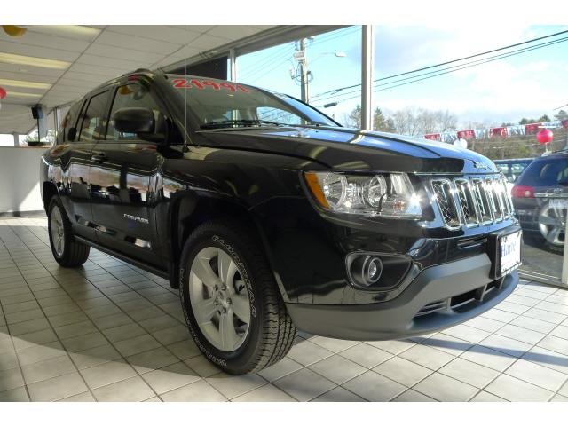 Photo of 2012 Jeep Compass