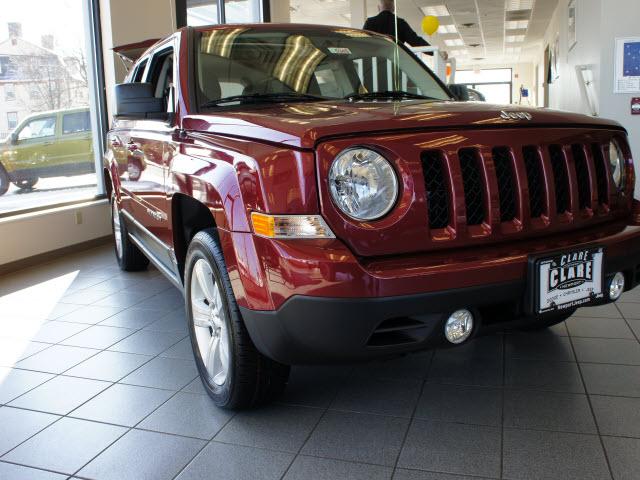 Photo of 2012 Jeep Patriot