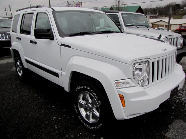 Photo of 2012 Jeep Liberty