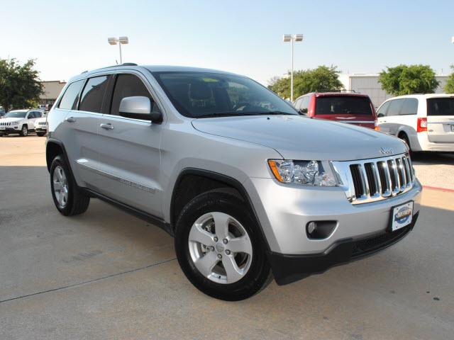 Photo of 2012 Jeep Grand Cherokee