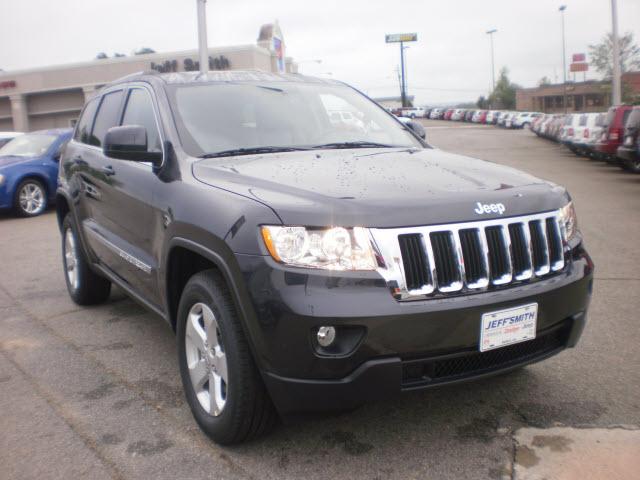 Photo of 2012 Jeep Grand Cherokee