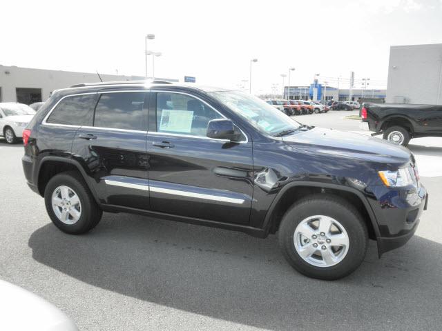 Photo of 2012 Jeep Grand Cherokee