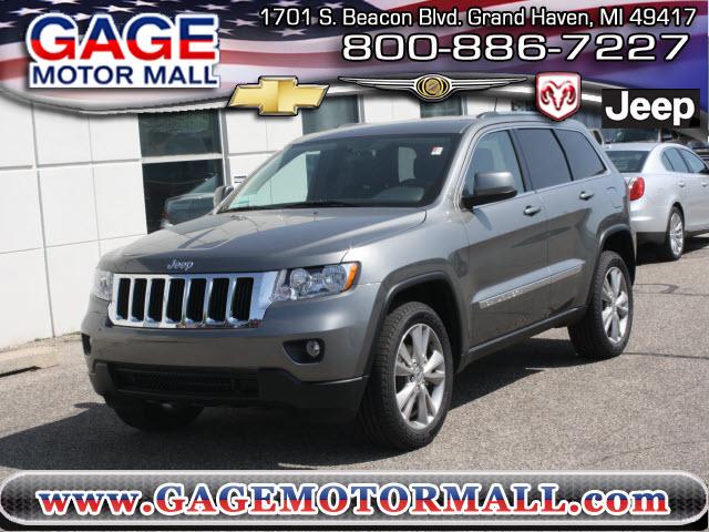 Photo of 2012 Jeep Grand Cherokee