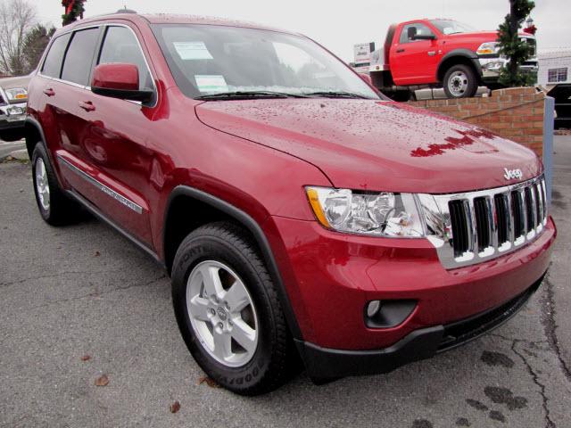 Photo of 2012 Jeep Grand Cherokee