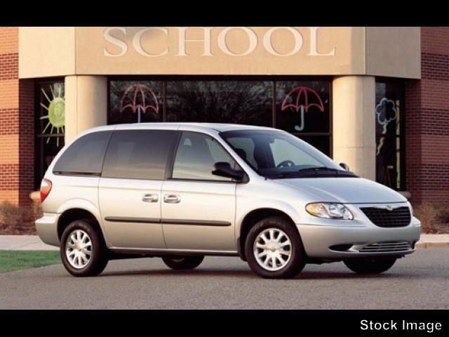 Photo of 2003 Chrysler Voyager