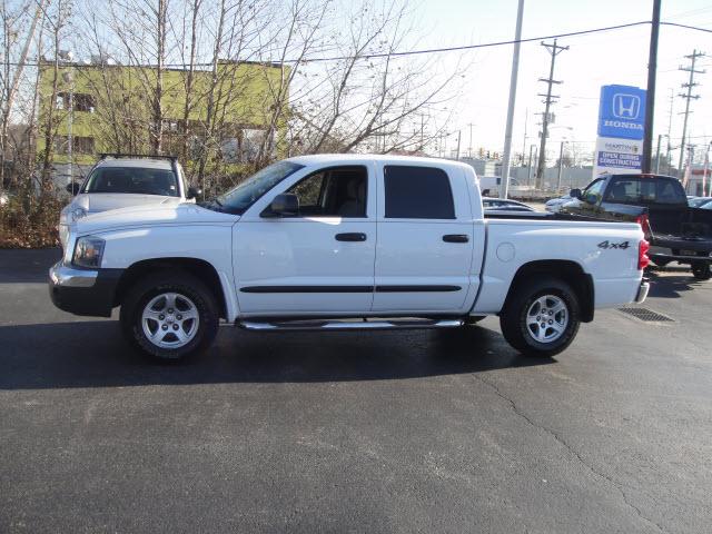 Photo of 2005 Dodge Dakota