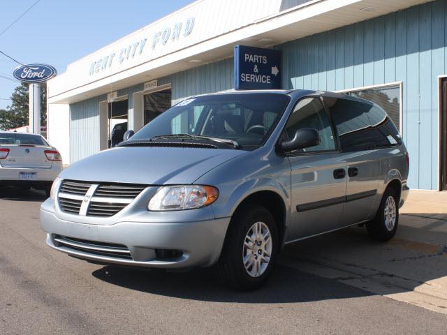 Photo of 2005 Dodge Grand Caravan