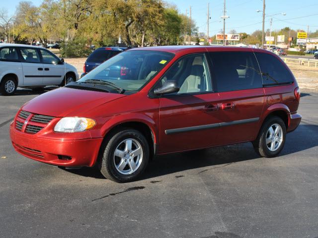 Photo of 2005 Dodge Caravan