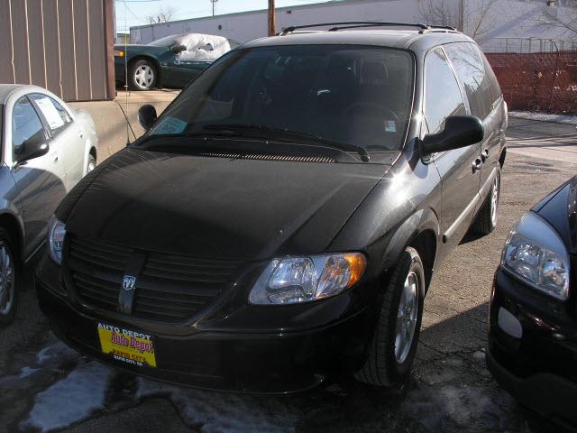 Photo of 2006 Dodge Caravan