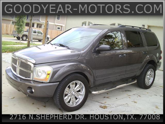 Photo of 2004 Dodge Durango