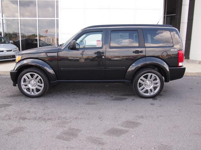 Photo of 2011 Dodge Nitro