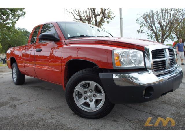 Photo of 2005 Dodge Dakota